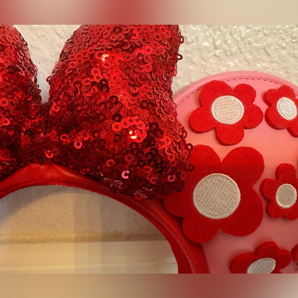 Minnie Mouse ears - Picture 2 of 3